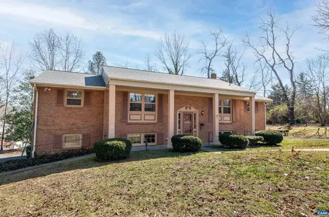 512 Bader Ave, Waynesboro, VA 22980