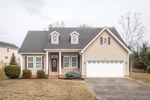 340 Heritage Dr, Luray, VA 22835