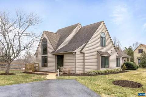 1067 Highlands Dr, Charlottesville, VA 22901