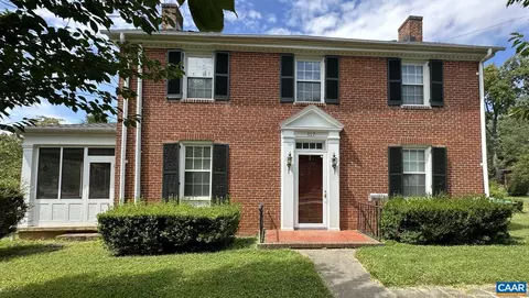 127 Piedmont Ave, Charlottesville, VA 22903