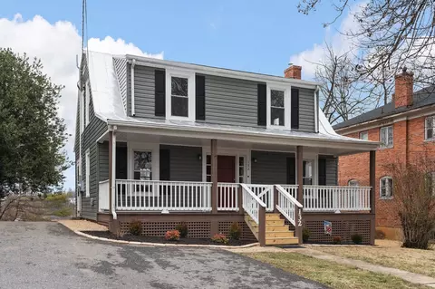 132 Straith St, Staunton, VA 24401