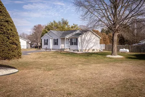 1400 Dogwood Ave, Grottoes, VA 24441