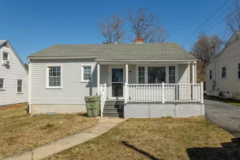 2241 Mt Vernon St, Waynesboro, VA 22980