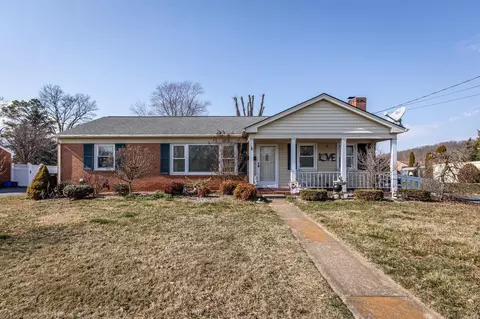 307 N West View St N, Bridgewater, VA 22812