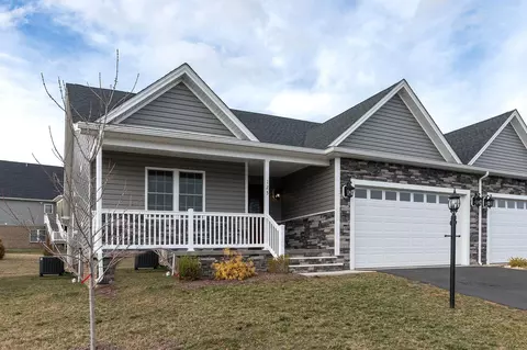 125 Lake View Cir, Waynesboro, VA 22980