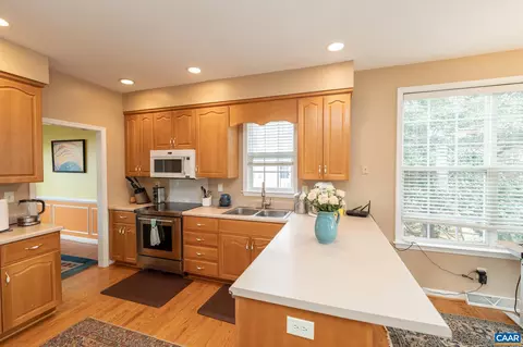1201 Redfields Rd, Charlottesville, VA 22903 photo 14
