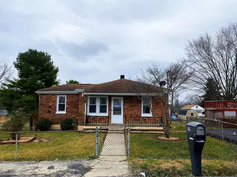 519 Hull St, Staunton, VA 24401