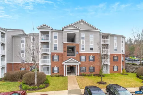 120 Yellowstone Dr #202, Charlottesville, VA 22903