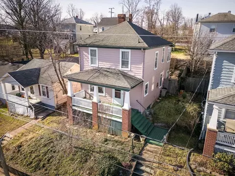 838 Trout St, Staunton, VA 24401