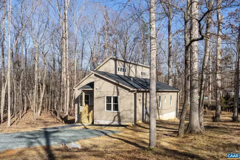 3 Edgewood Ct, Palmyra, VA 22963