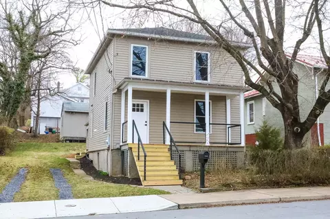 19 Park Blvd, Staunton, VA 24401