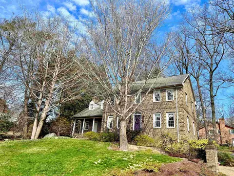 1107 Ridgewood Rd, Harrisonburg, VA 22801