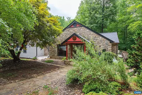 1091 Tilman Rd, Charlottesville, VA 22901