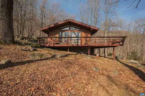 Graves Rd, Graves Mill, VA 22727