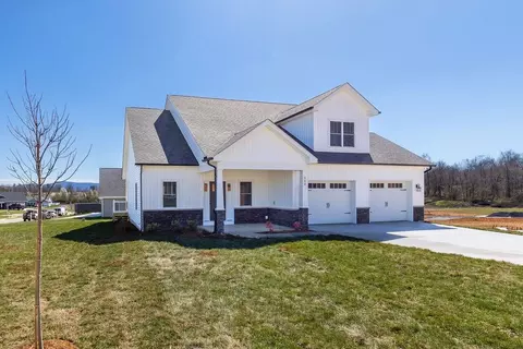 200 Lindburgh Dr, Waynesboro, VA 22980