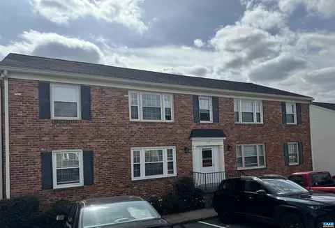 115 Hessian Hills Rdg #1, Charlottesville, VA 22901