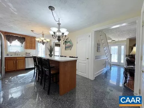301 Morrison Rd, Shenandoah, VA 22849 photo 9