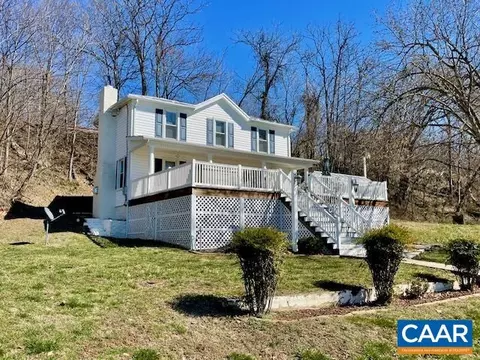 301 Morrison Rd, Shenandoah, VA 22849