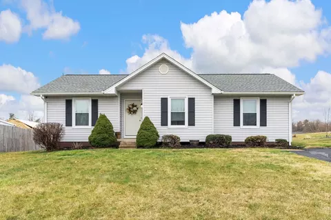 1718 Monroe St, Waynesboro, VA 22980