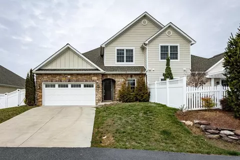 214 Aynsley Ln, Harrisonburg, VA 22801