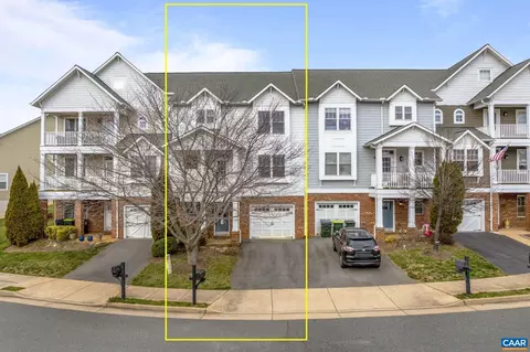 187 Brookwood Dr, Charlottesville, VA 22902