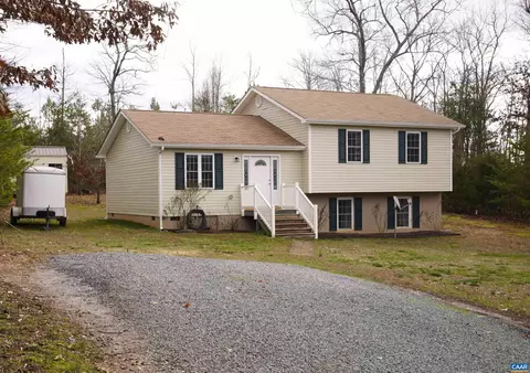 228 Smithfield Rd, Louisa, VA 23093
