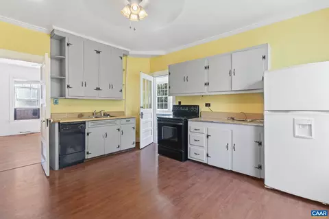 404 W Main St W, Louisa, VA 23093 photo 9