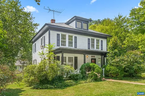 404 W Main St W, Louisa, VA 23093
