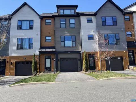 115 Junction Ln, Charlottesville, VA 22902