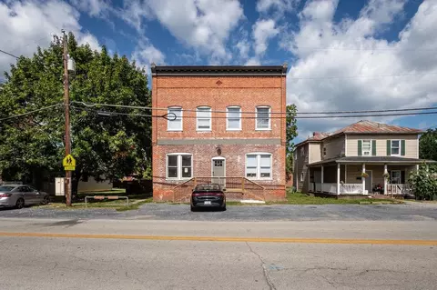 253 N Augusta Ave N, Waynesboro, VA 22980