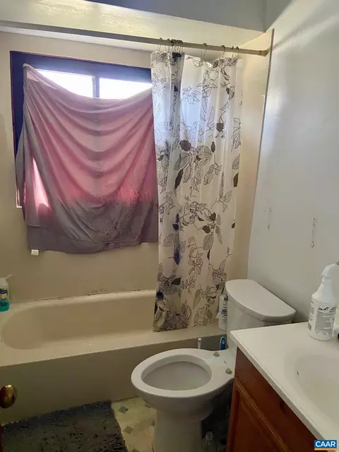 115 Apple Tree Rd, Charlottesville, VA 22903 photo 5