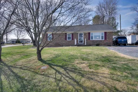 60 Mill Stone Dr, Verona, VA 24482