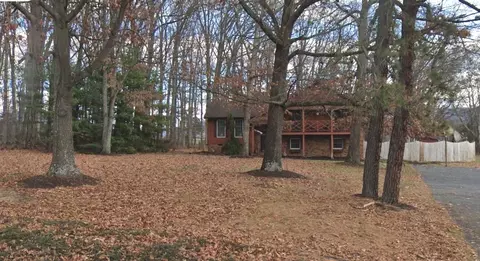 15077 S East Side Hwy, Grottoes, VA 24441