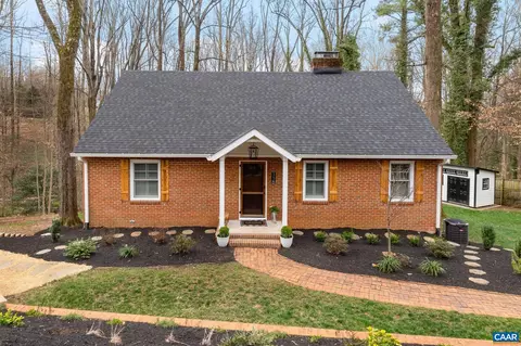 118 Buckingham Rd, Charlottesville, VA 22903
