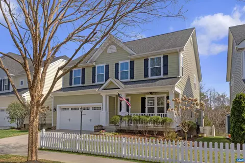 1843 Wickham Pl, Charlottesville, VA 22901