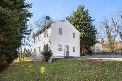 1242 N Coalter St N, Staunton, VA 24401