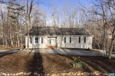 50 Nahor Dr, Palmyra, VA 22963