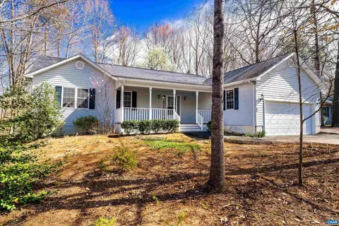 39 Jennings Dr, Palmyra, VA 22963