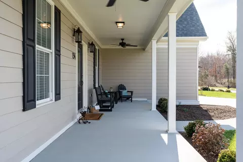 154 Jaspers Ln, Stuarts Draft, VA 24477 photo 3
