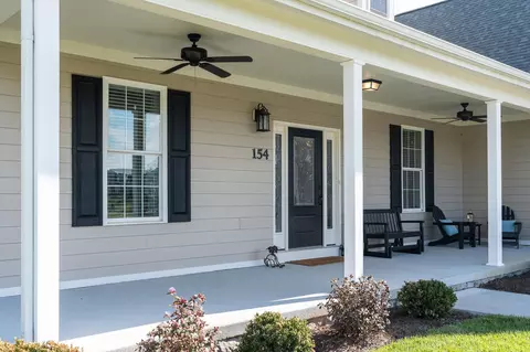 154 Jaspers Ln, Stuarts Draft, VA 24477 photo 2