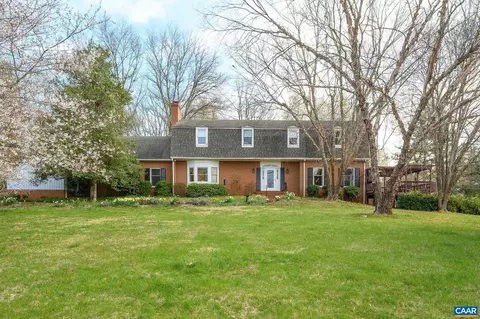 555 Rodes Dr, Charlottesville, VA 22903