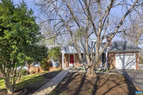 2225 Wakefield Rd, Charlottesville, VA 22901