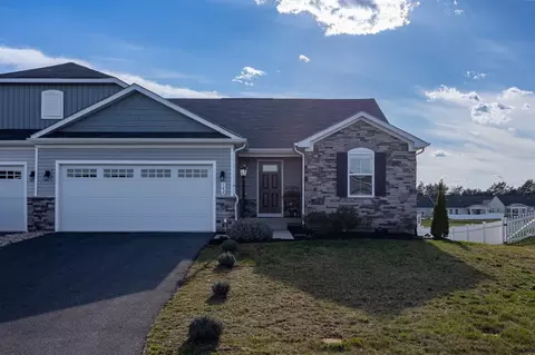142 S Peak Dr, Mcgaheysville, VA 22840
