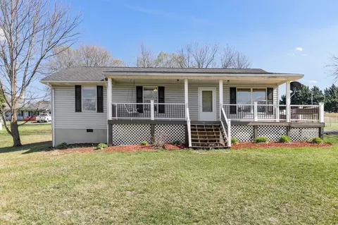 73 Hillside Dr, Maurertown, VA 22644