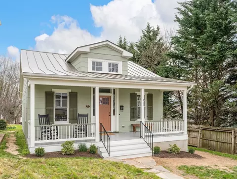 311 N Madison St N, Staunton, VA 24401