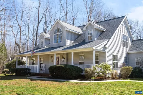 30 Meadowridge Rd, Troy, VA 22974