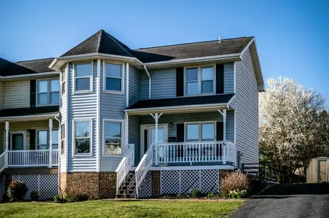 1223 Goldfinch Dr, Harrisonburg, VA 22802