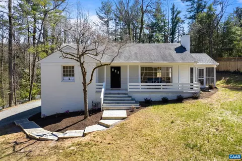 1404 Meadowbrook Rd, Charlottesville, VA 22903