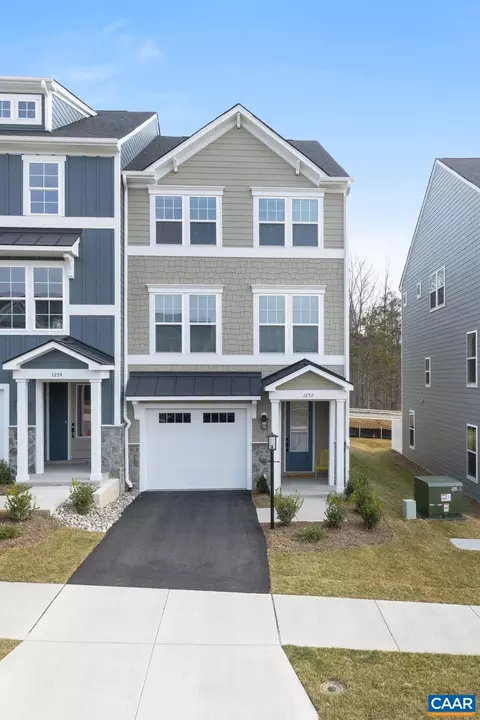 1284 Laconia Ln, Charlottesville, VA 22911