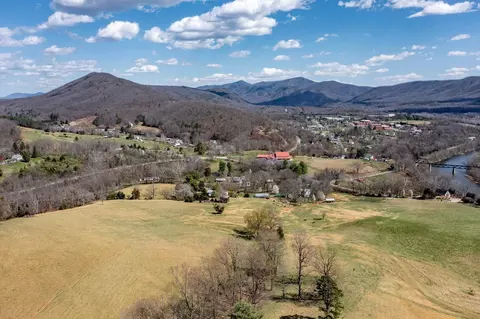 331 Lloyd Tolley Rd, Natural Bridge Station, VA 24579